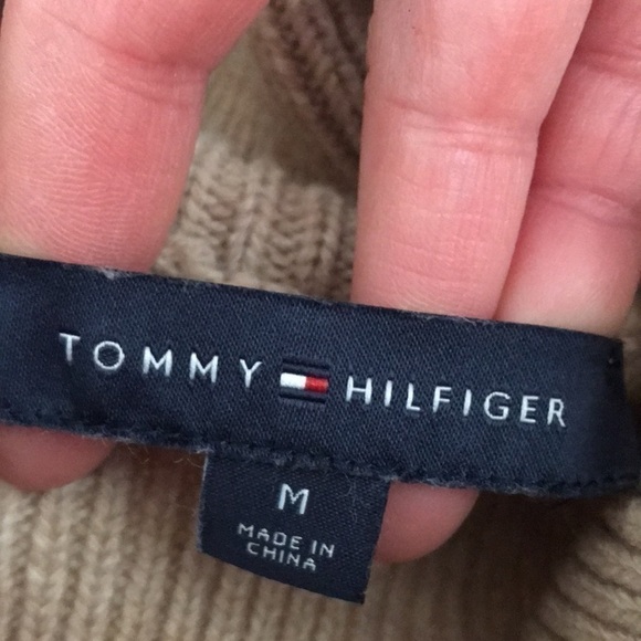 Tommy Hilfiger Argyle Sweater Size Medium - Picture 6 of 8